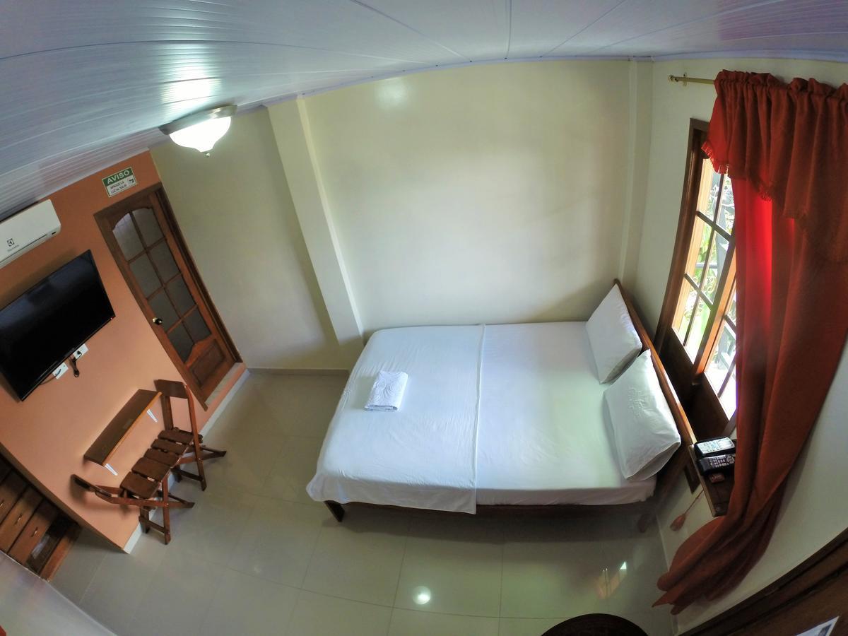 Hostal La Esperanza Leticia Exterior photo